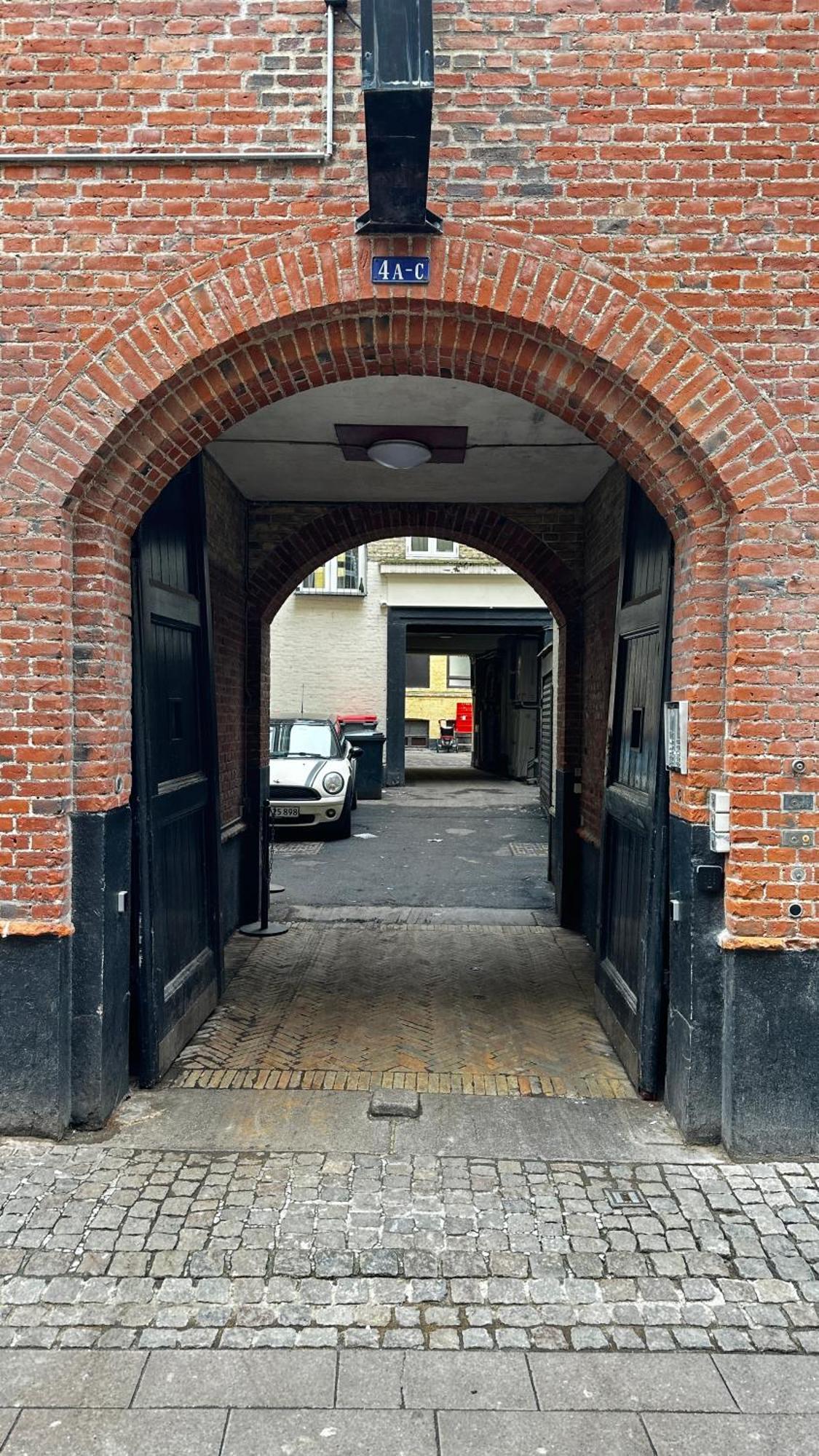 Lovstraede Apartments From 1 To 6 - Carolinas Apartments København Ngoại thất bức ảnh